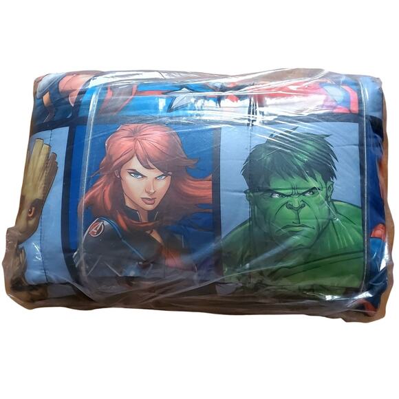 New Marvel 5 Piece Full Size Bed Sheet Reversible New - Picture 4 of 5